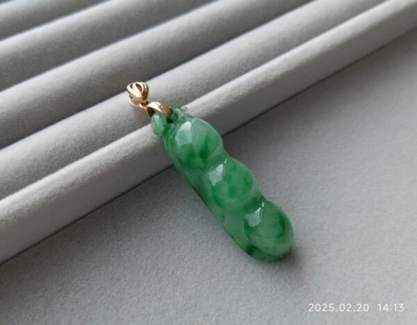 义卖品 18K金扣阳绿福豆吊坠 重6.22克 - 图片 3