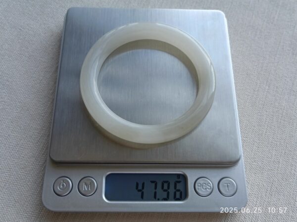 恩 和田玉手镯 56.6圈 重47.96克 - 图片 6
