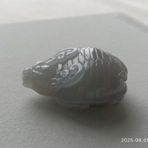 义卖品 耳 紫烟润玉龙龟呈祥 和田玉手把件 重34.27克