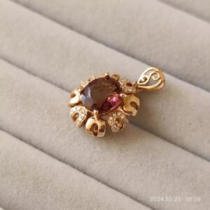 义卖品 老 18K金镶碧玺吊坠 重2.39克