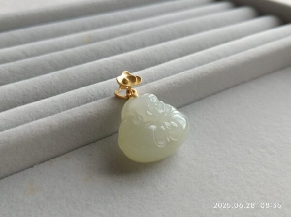 净 精工925银扣和田玉佛公吊坠 重8.07克 - 图片 2