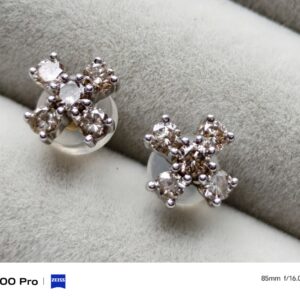 义卖品  老 金镶钻石耳钉18K50分钻重1.31克